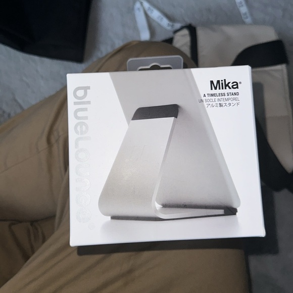 New Bluelounge Mika Universal Stand - Picture 3 of 8